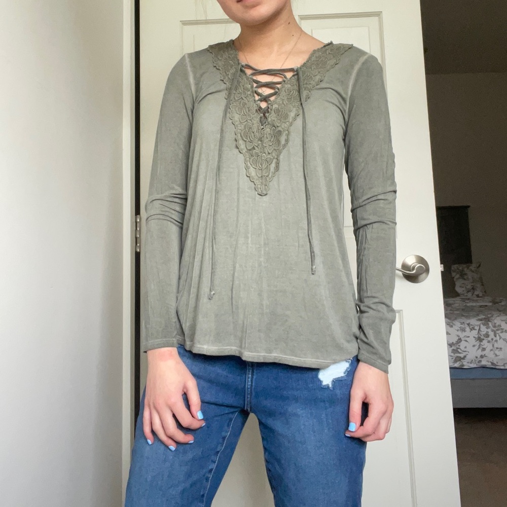 American Eagle Lace Up Soft and Sexy Tee